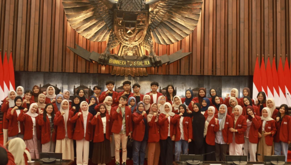 Kunjungan Edukatif Mahasiswa UPI Cibiru ke Komisi I DPR RI: Belajar langsung mengenal Peran Lembaga Legislatif